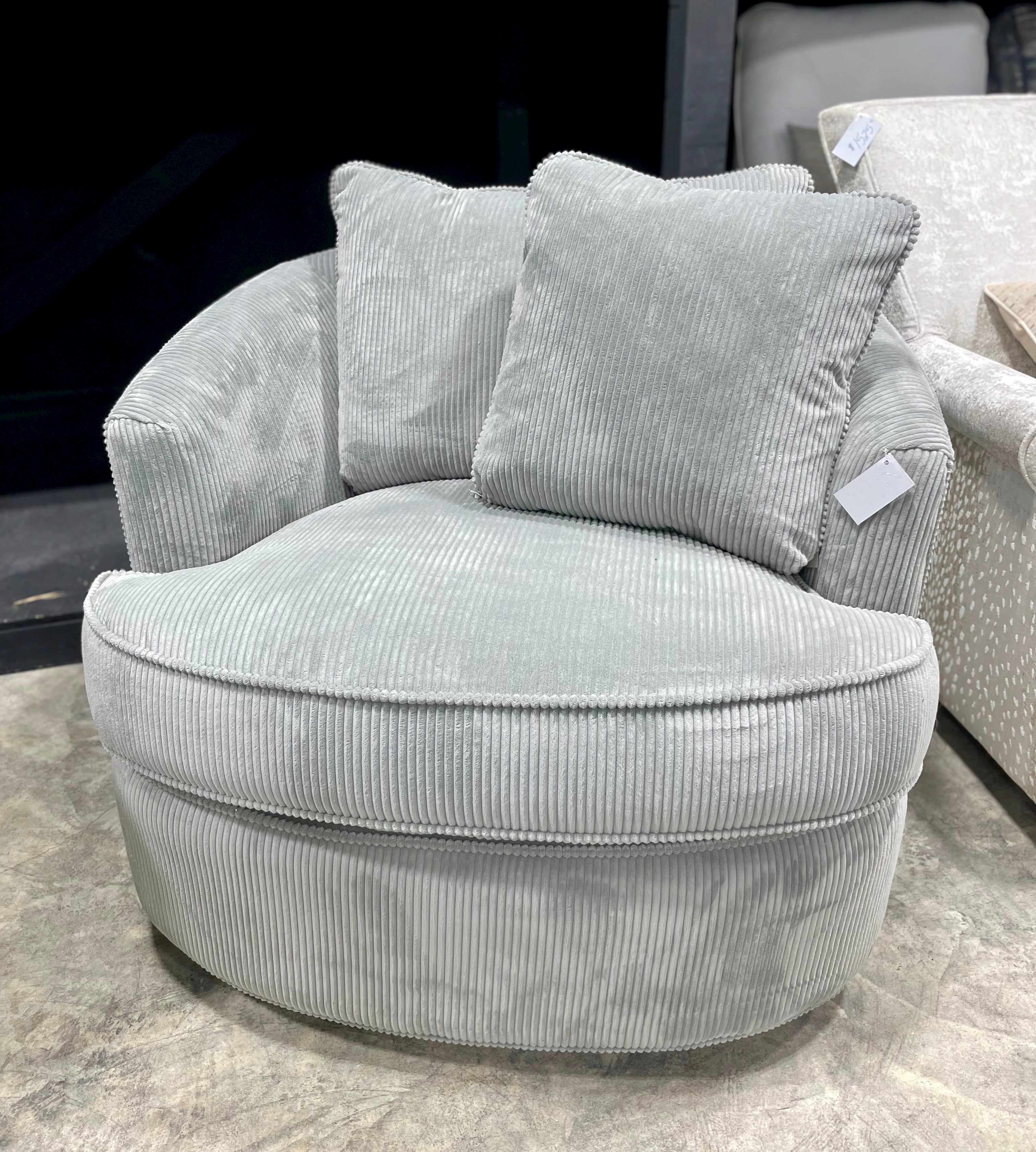 Craftmaster Gray Textured Round Chair