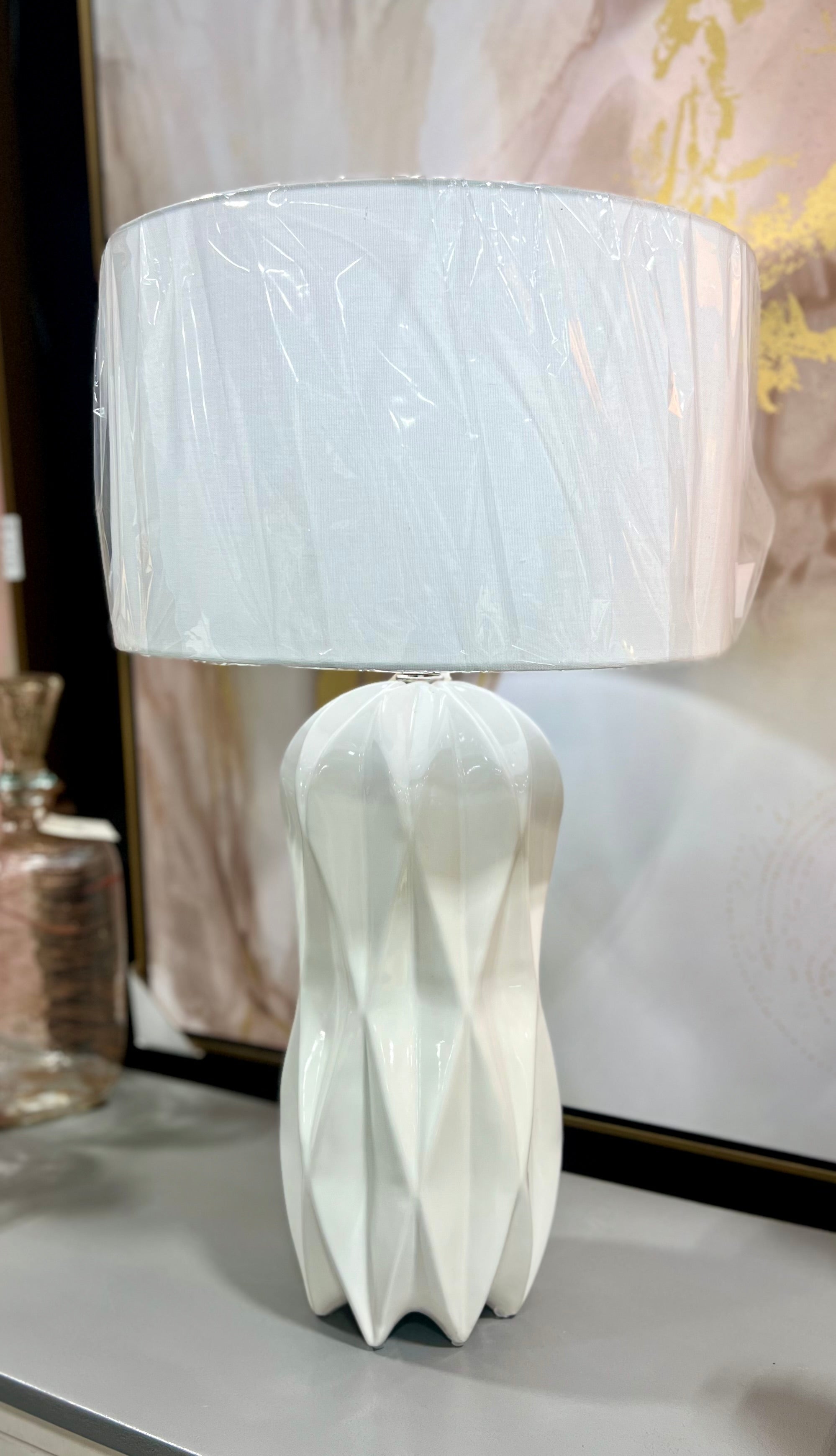 white Glossy Table Lamp
